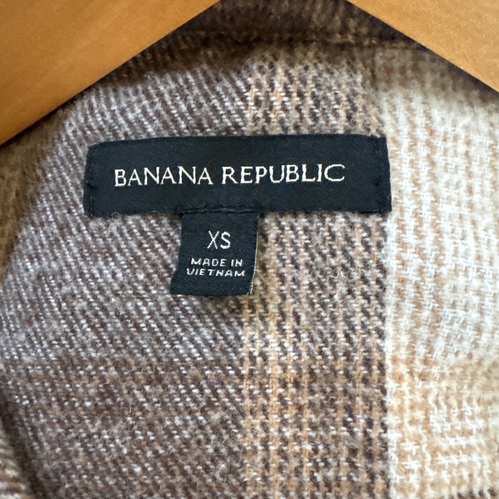 Banana Republic Women's Plaid Shacket  - Brown and Cream Size XS - Picture 6 of 8